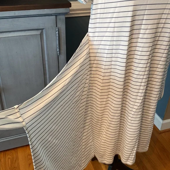 Ann Taylor faux wrap dress - Picture 2 of 5